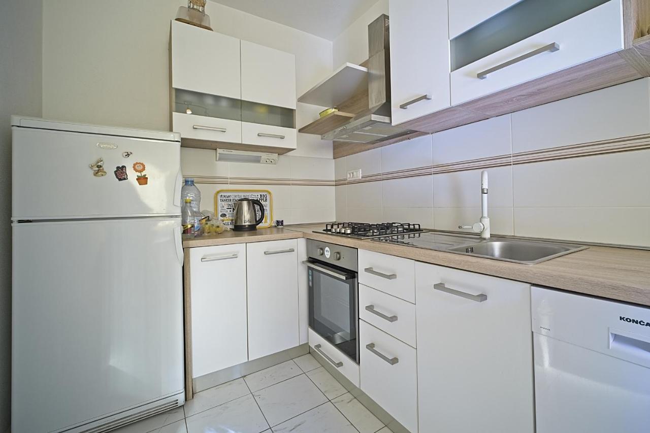 Apartment Renata Постіра Екстер'єр фото