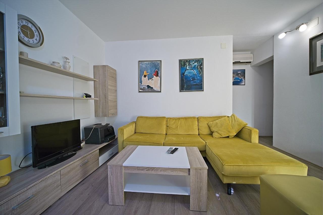 Apartment Renata Постіра Екстер'єр фото